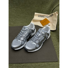 LOUIS VUITTON- 루이비통1AHOHZ Icon LV Olympia Sneaker (여성)