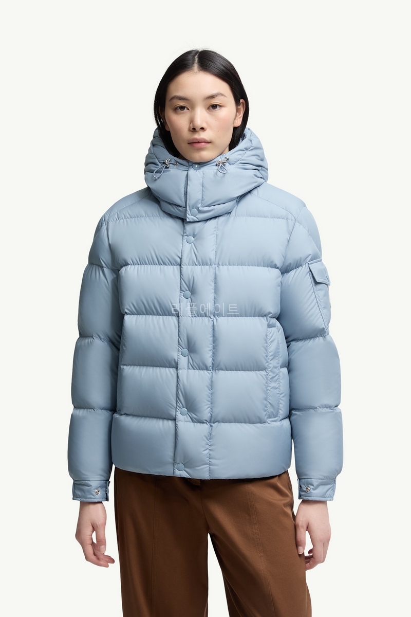 몽클레어-MONCLER K20931A0010254A81 Maya 70 Hooded Short Down Jacket