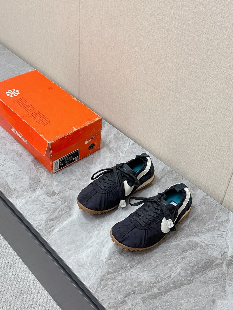 나이키 x Jacquemus 문 슈 (남여공용)