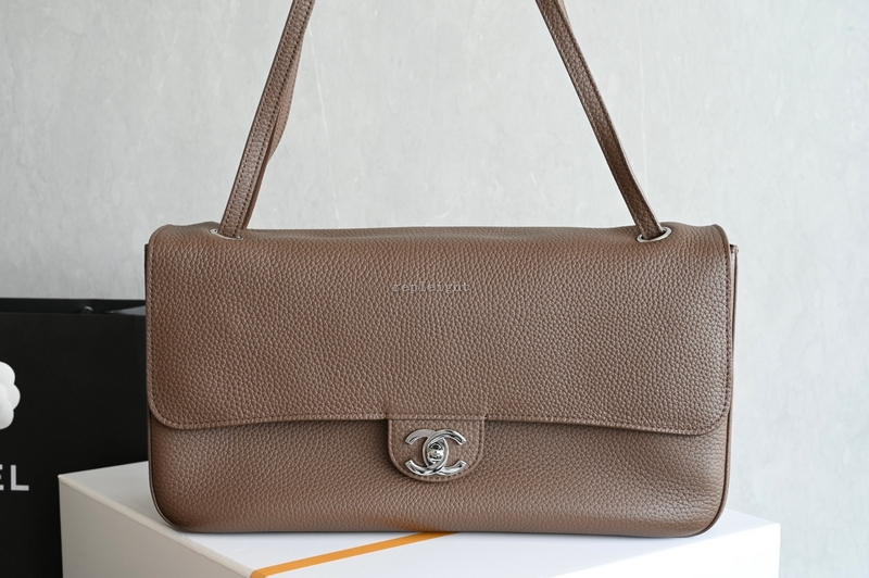 CHANEL-샤넬 AS6231-B24008-U8391  2026 봄 여름 맥시 플랩 백