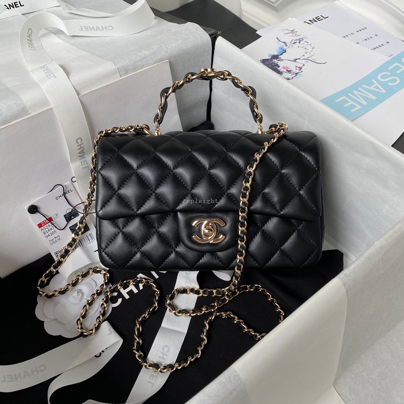 CHANEL-샤넬 AS2431-B14475-94305 2026 봄 여름 프리-컬렉션 핸들 장식의 미니 클래식 백