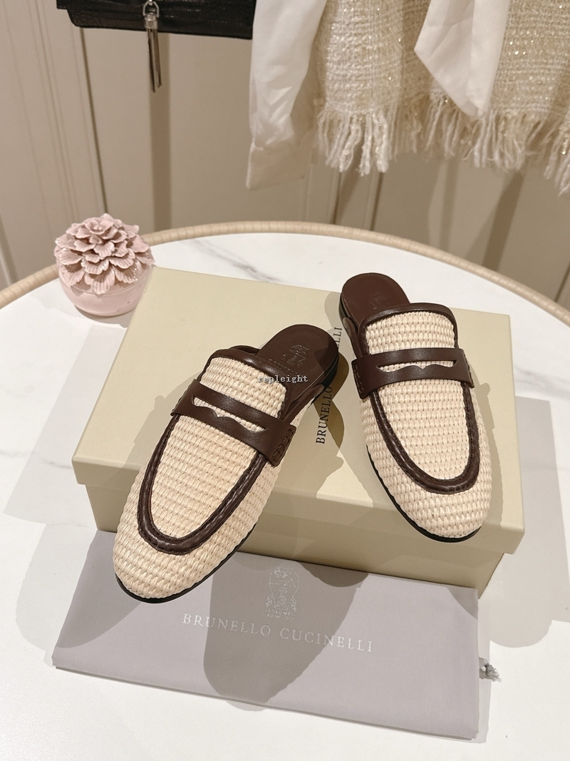 브루넬로 쿠치넬리 Brunello Cucinelli  261MZQ9C3212 테크노 라피아 가죽 뮬